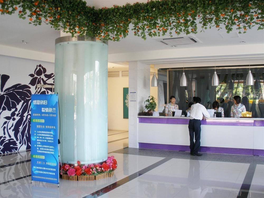 Yilan Hotel Shenzhen Investment Management Co. Ltd Exteriör bild