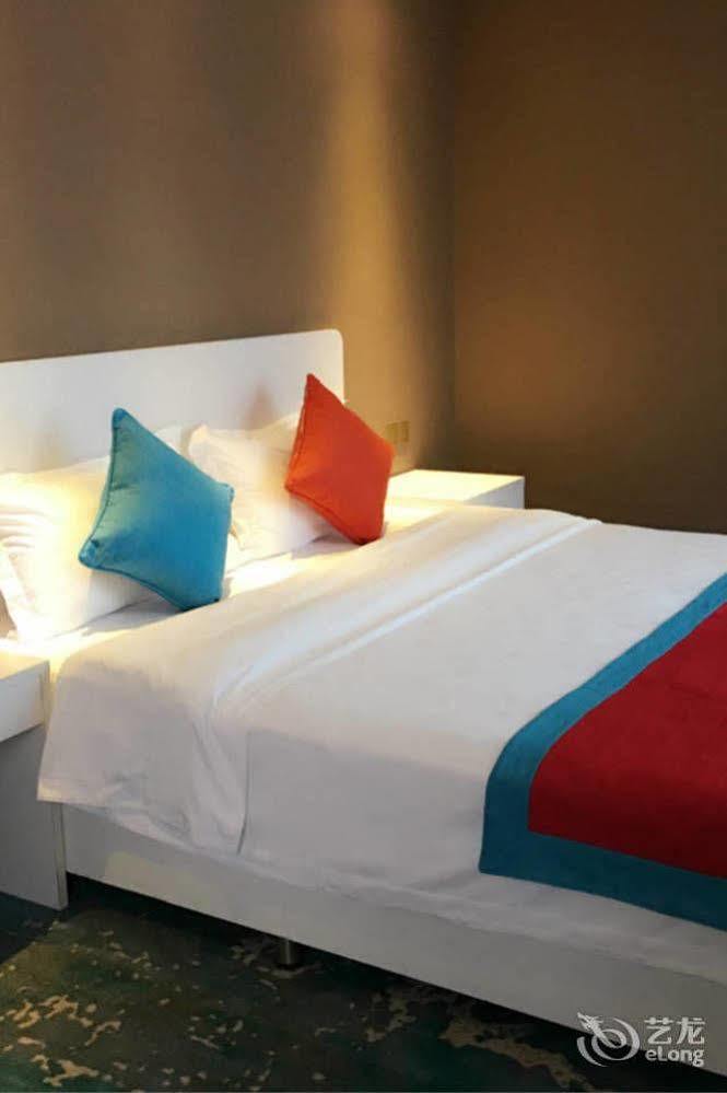 Yilan Hotel Shenzhen Investment Management Co. Ltd Exteriör bild